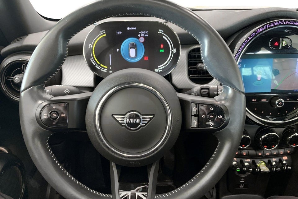 MINI Cooper SE Maximise 3d