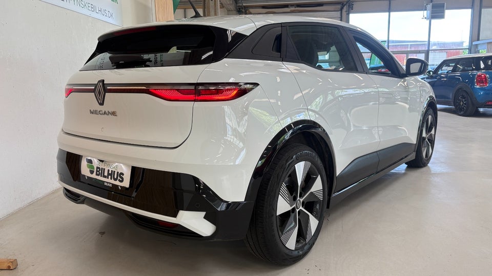 Renault Megane E-Tech 40 Equilibre 5d