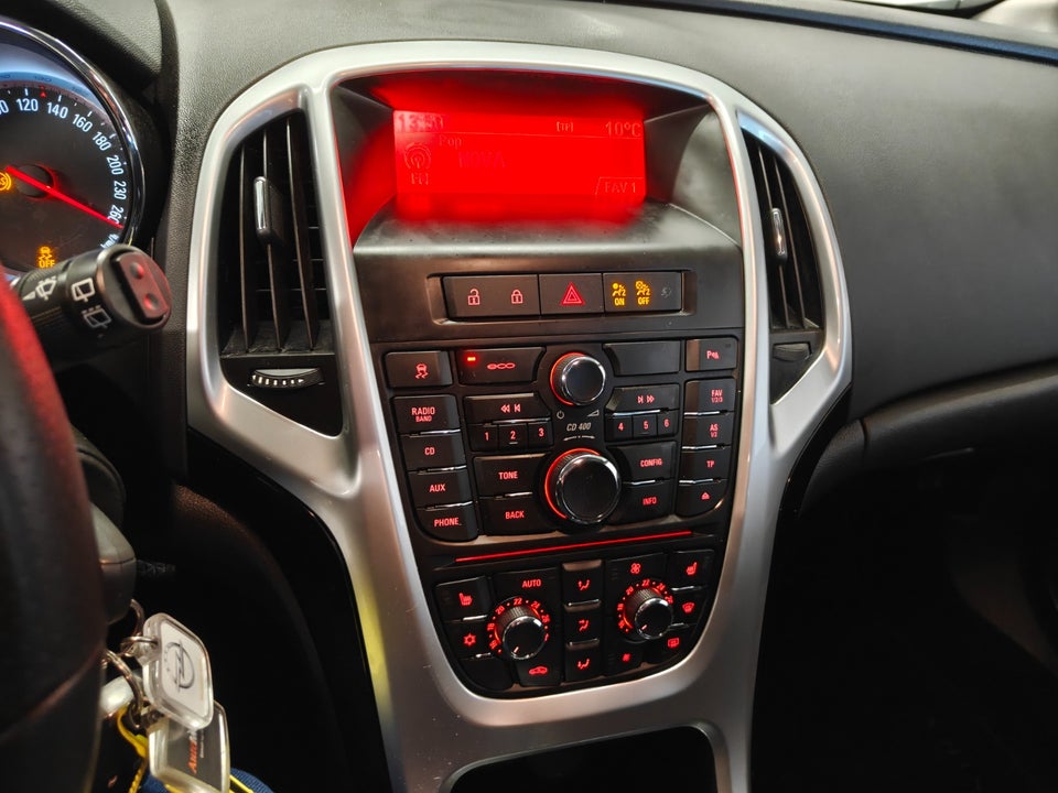 Opel Astra 1,4 T 140 Enjoy 5d