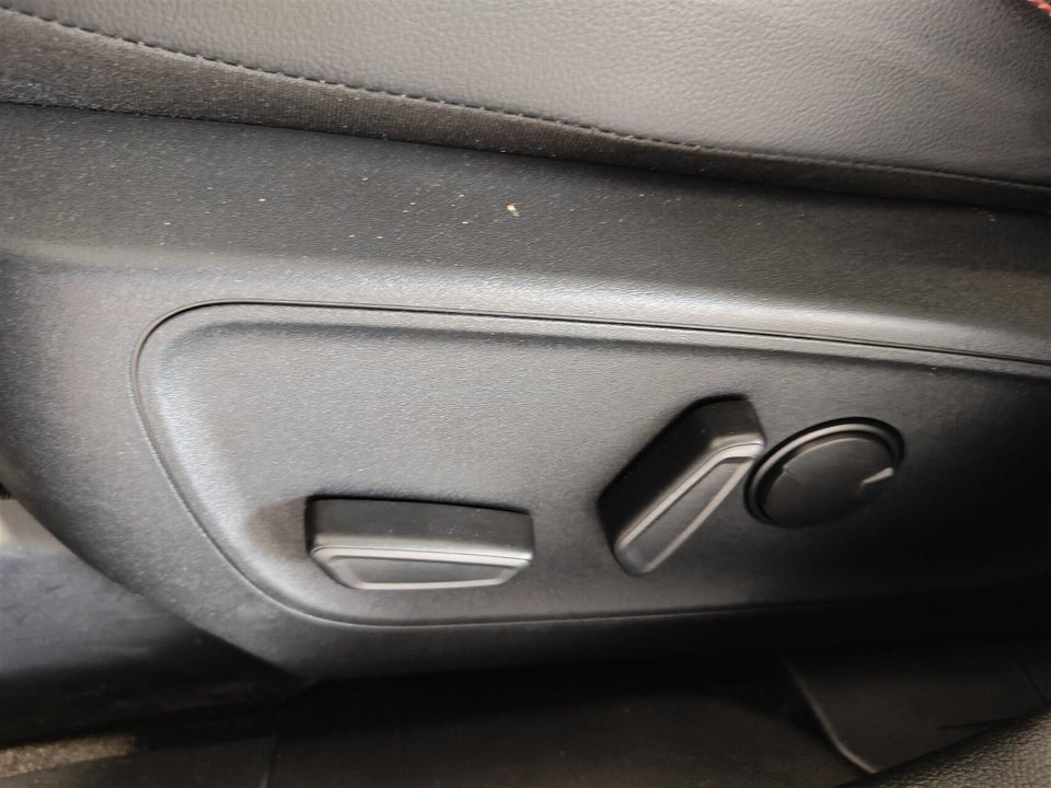 Ford Kuga 2,5 PHEV ST-Line X CVT 5d
