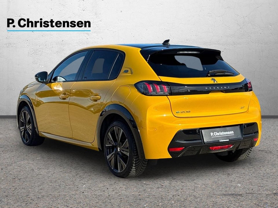 Peugeot e-208 50 GT 5d
