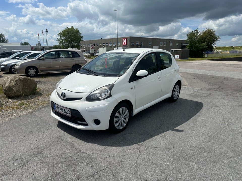 Toyota Aygo 1,0 VVT-i T2 5d