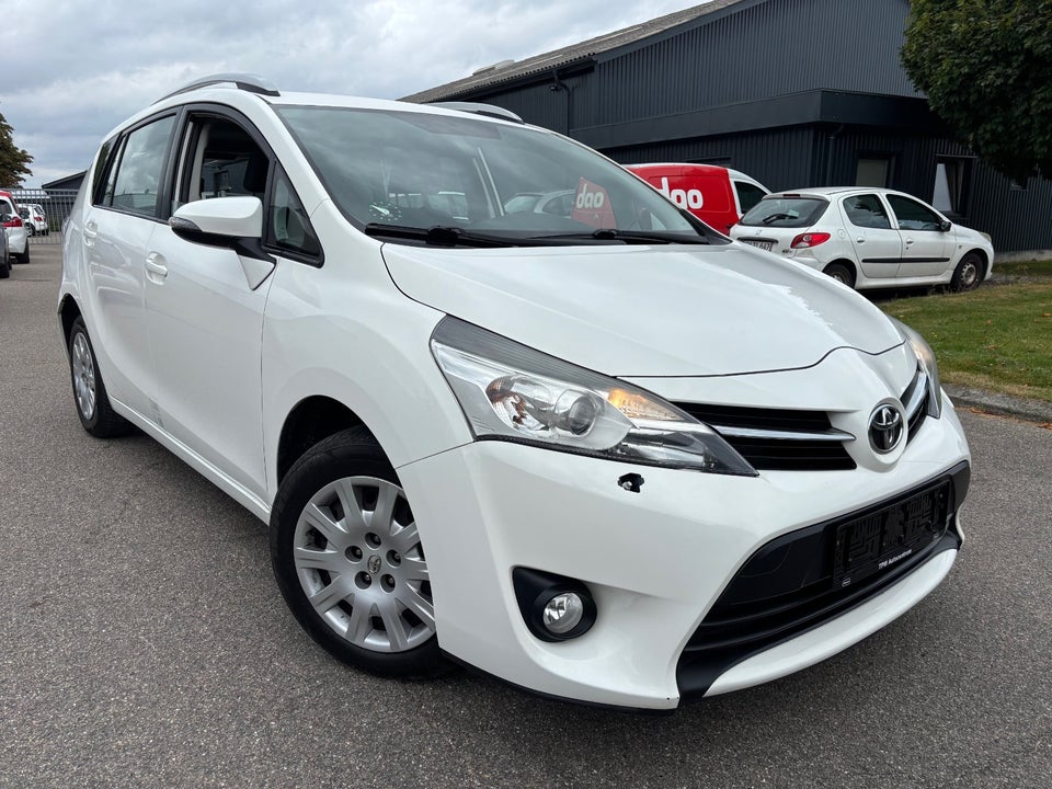 Toyota Sportsvan 1,6 D-4D T1 5d