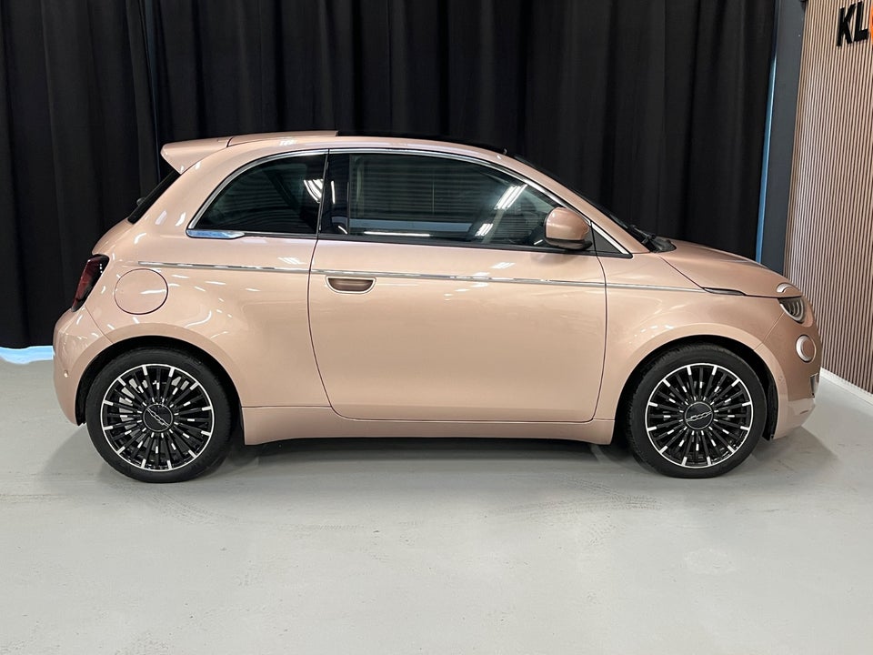 Fiat 500e 42 la Prima Sky 3d