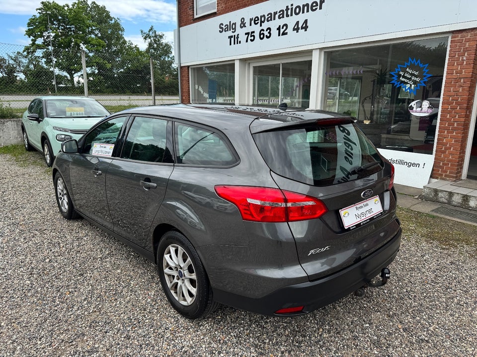 Ford Focus 1,0 SCTi 100 Titanium stc. 5d