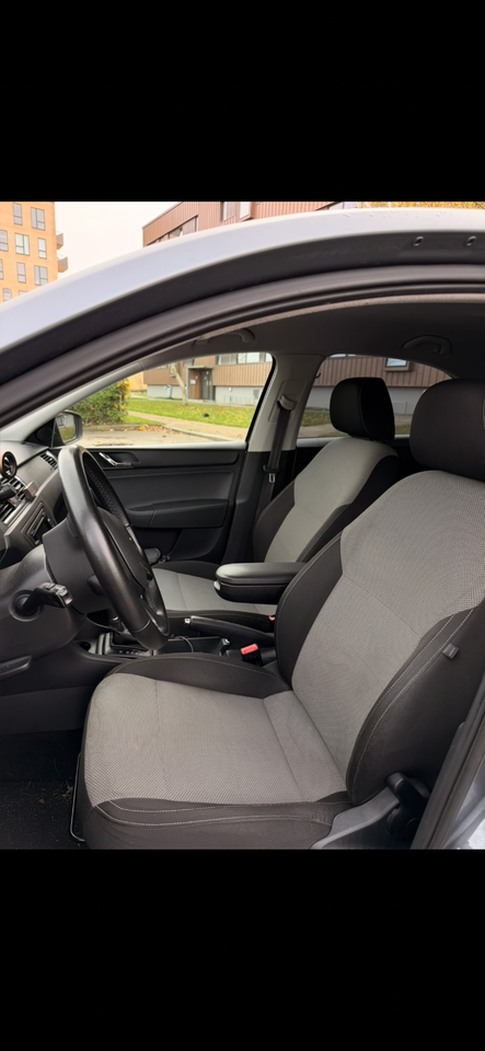 Skoda Rapid 1,4 TSi 122 Ambition DSG 5d