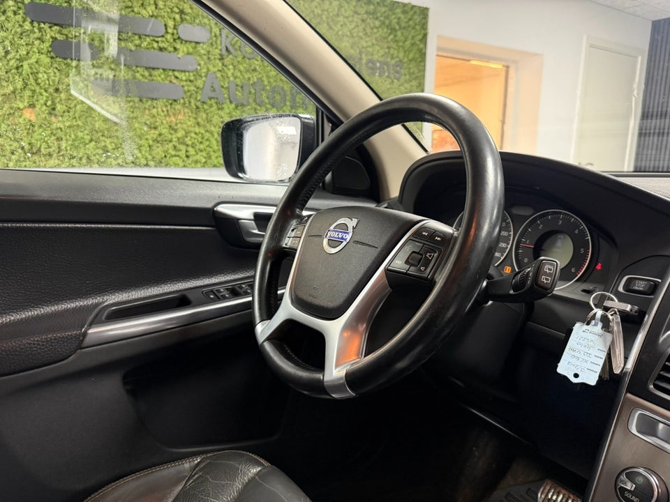 Volvo XC60 2,0 D3 136 Kinetic aut. Van 5d