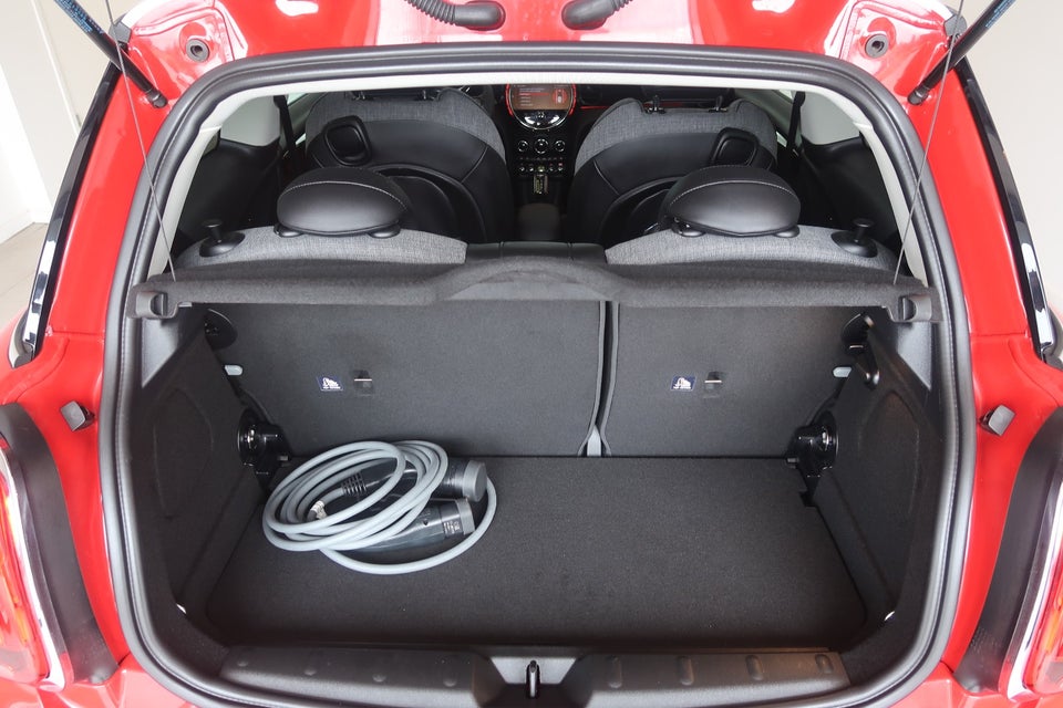 MINI Cooper SE Classic Trim 3d