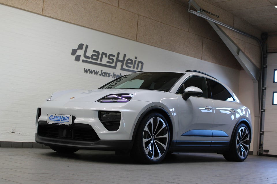 Porsche Macan 4 5d