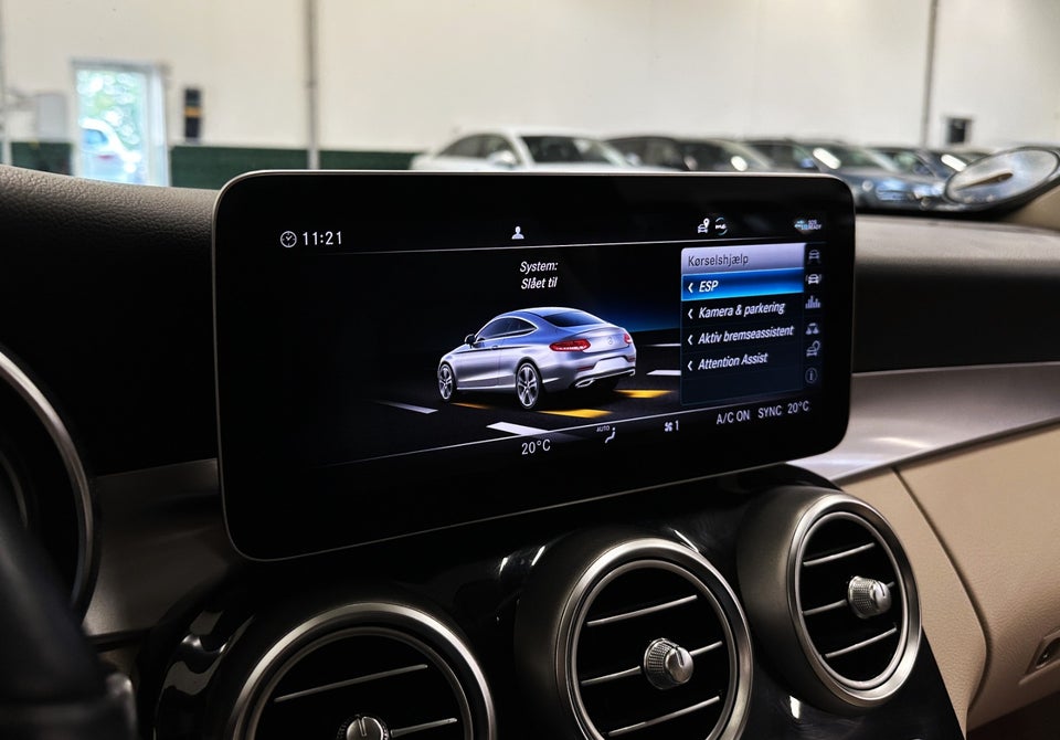 Mercedes C300 2,0 Coupé aut. 2d