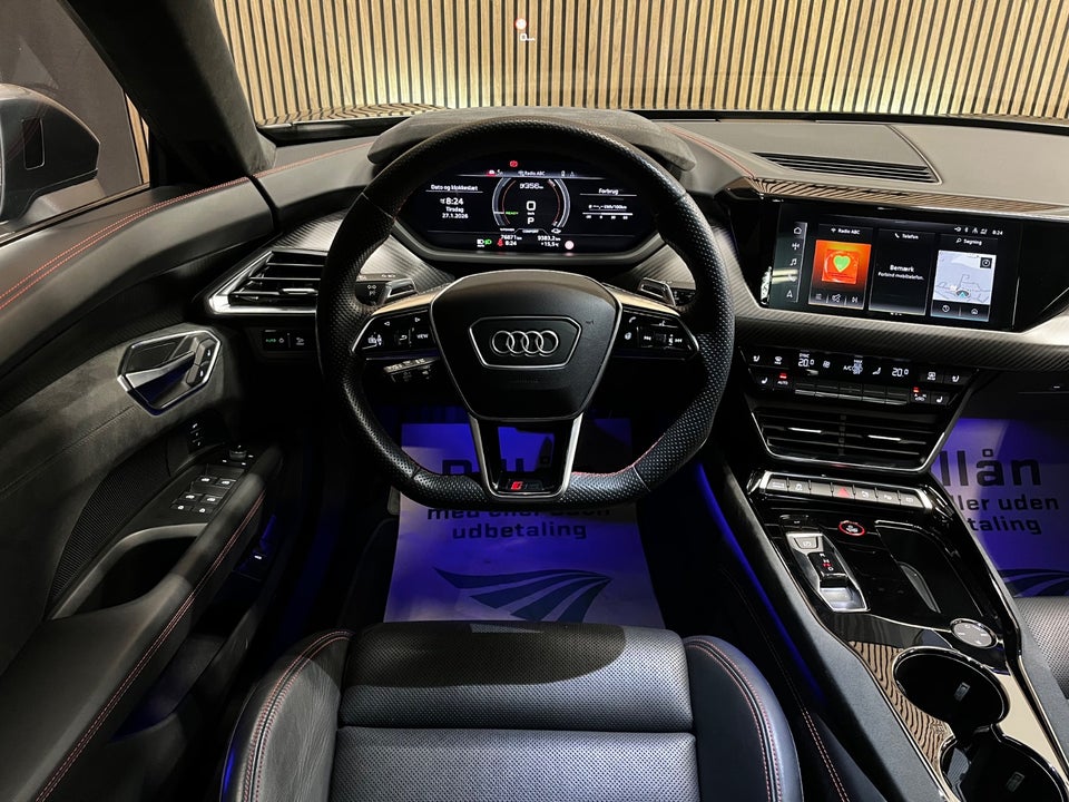 Audi RS e-tron GT quattro 4d