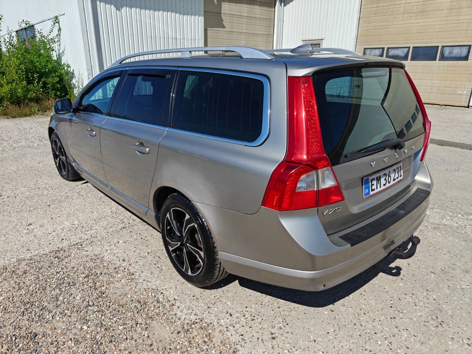 Volvo V70 2,4 D5 185 R-Design aut. 5d