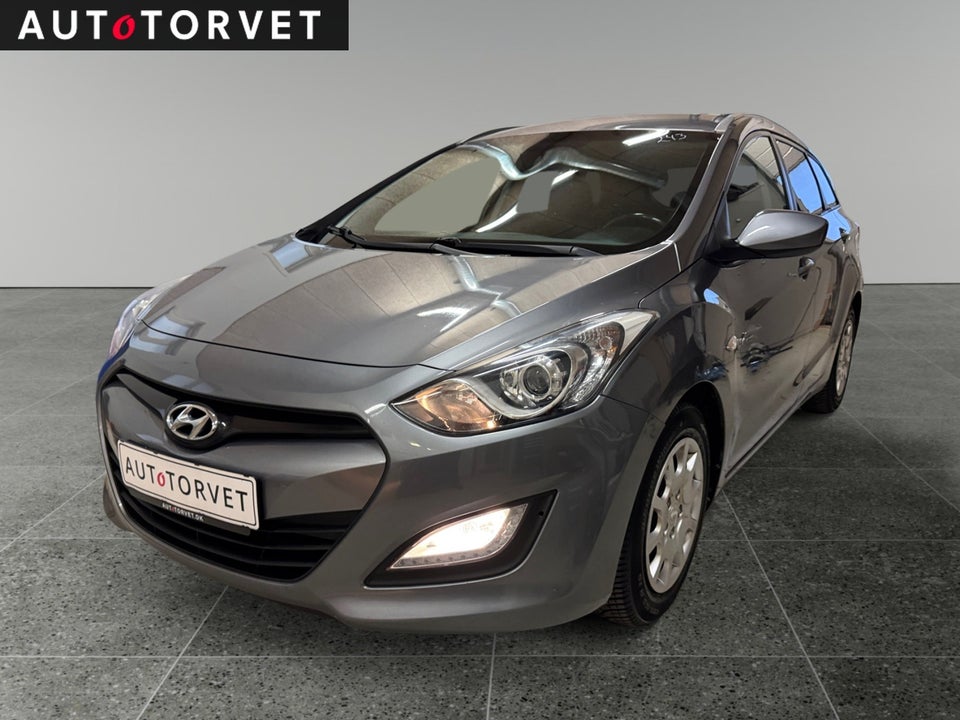 Hyundai i30 1,6 CRDi 110 XTR CW Eco 5d