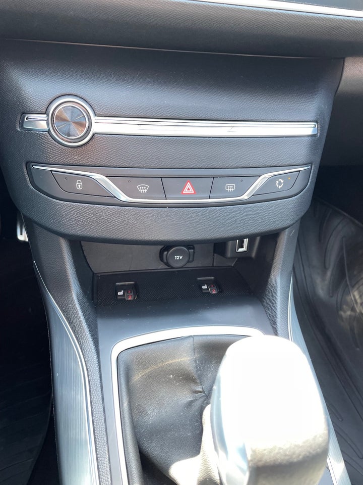 Peugeot 308 1,6 BlueHDi 120 Allure SW EAT6 5d