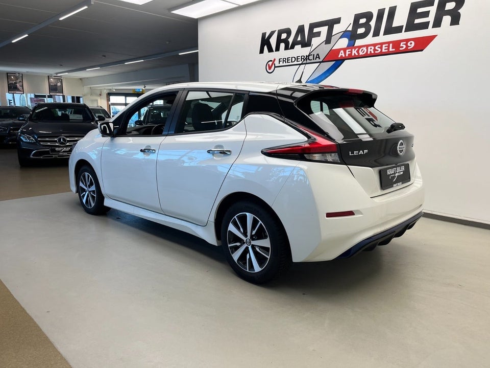 Nissan Leaf 40 Acenta 5d