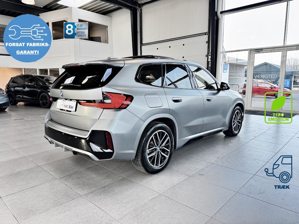 BMW iX1 xDrive30 M-Sport 5d