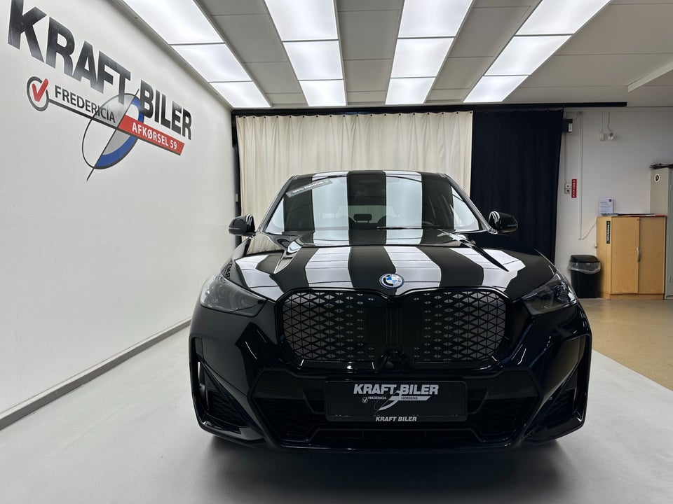 BMW iX1 eDrive20 M-Sport Pro 5d