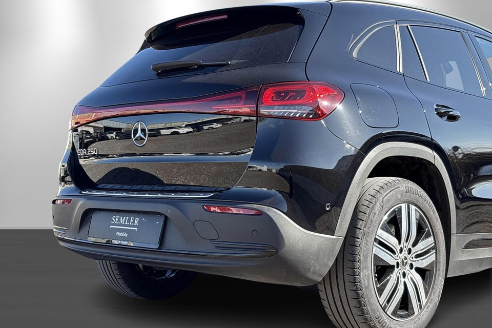 Mercedes EQA250 5d