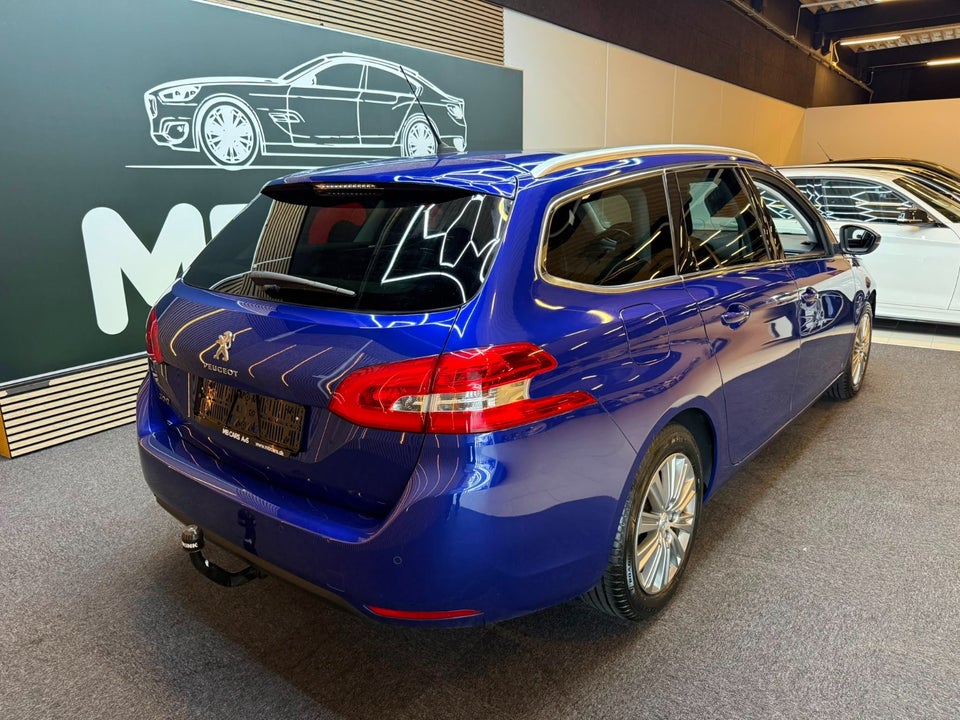 Peugeot 308 1,2 PureTech 130 Selection Sky SW 5d