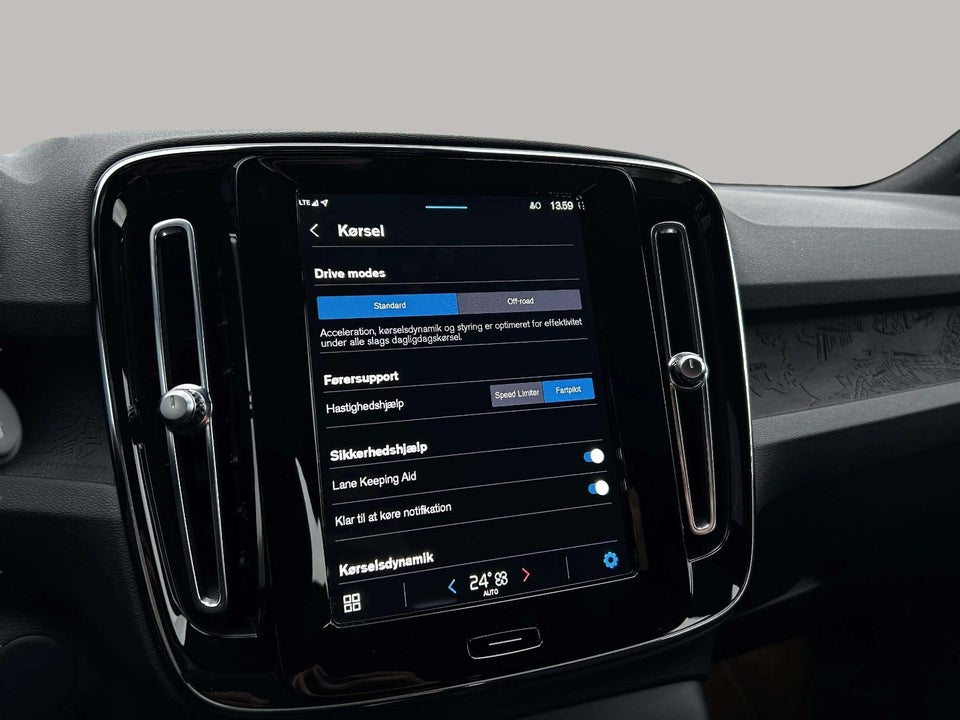 Volvo XC40 P6 ReCharge Core 5d