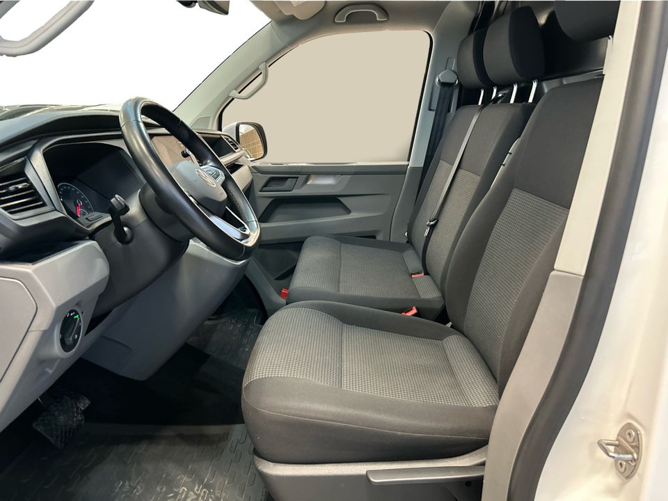 VW Transporter 2,0 TDi 150 Kassevogn DSG lang