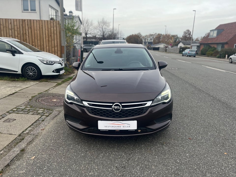 Opel Astra 1,6 CDTi 110 Enjoy 5d