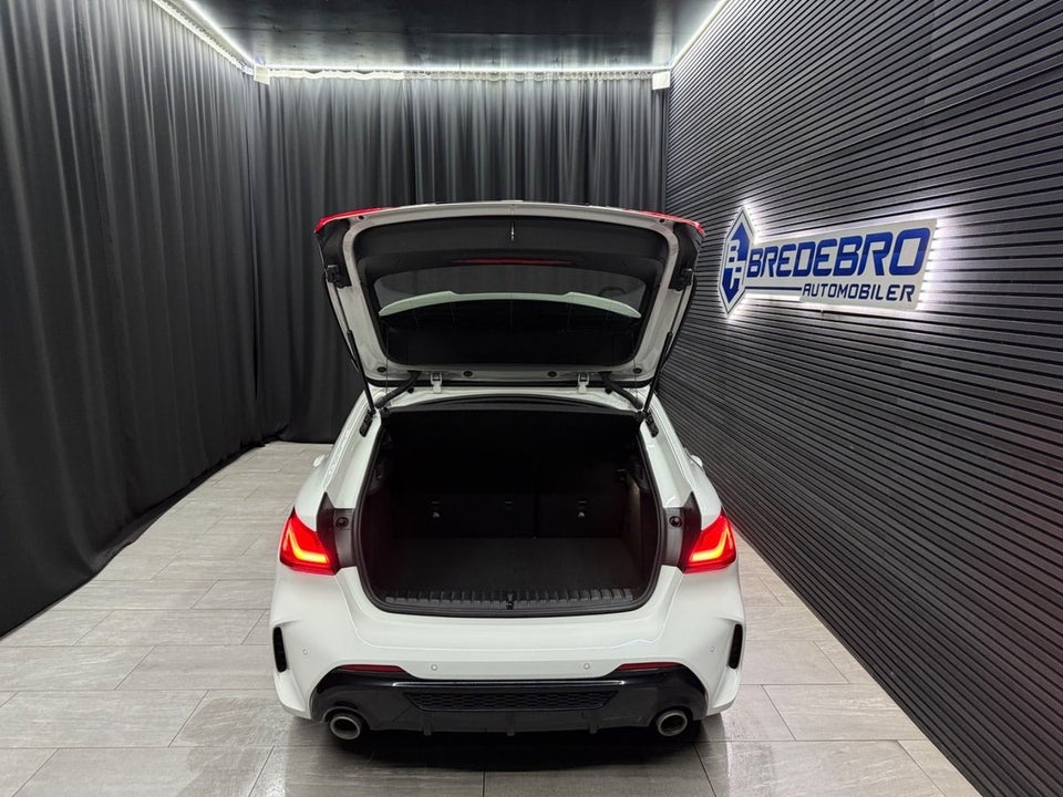 BMW M135i 2,0 Connected xDrive aut. 5d