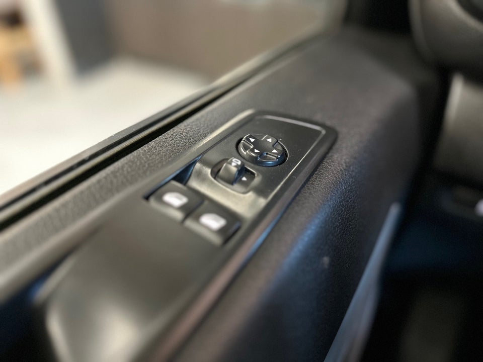 Peugeot Expert 2,0 BlueHDi 177 L3 Ultimate EAT8 Van