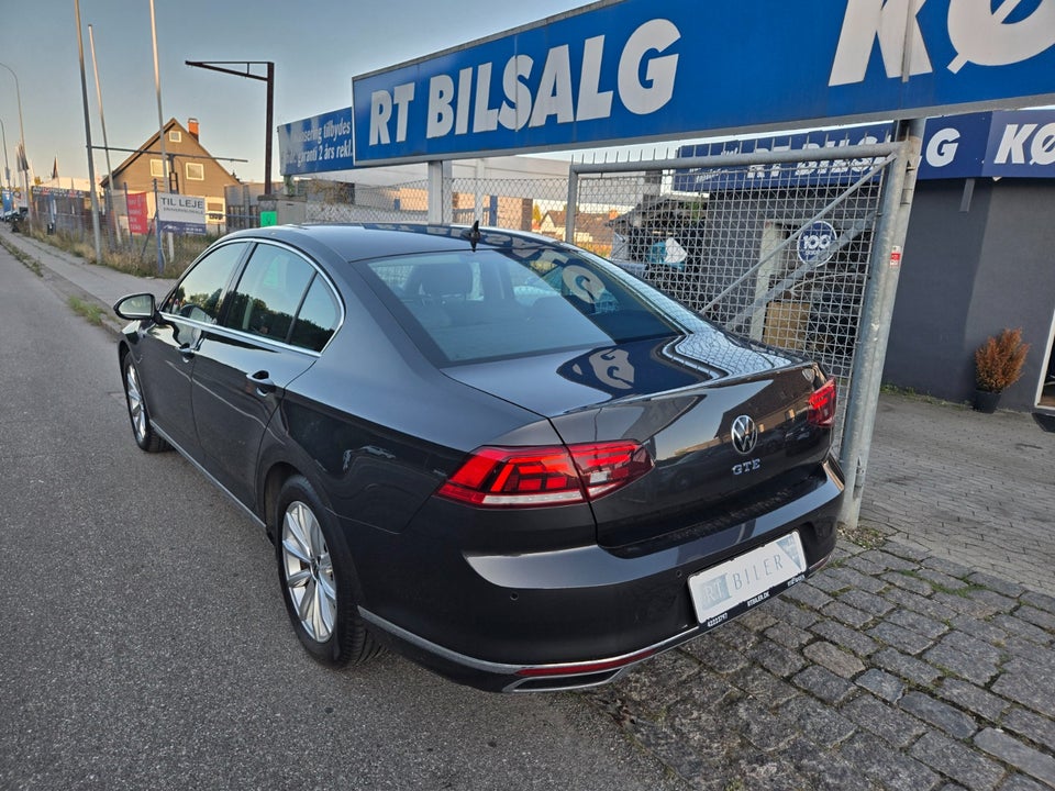 VW Passat 1,4 GTE DSG 4d