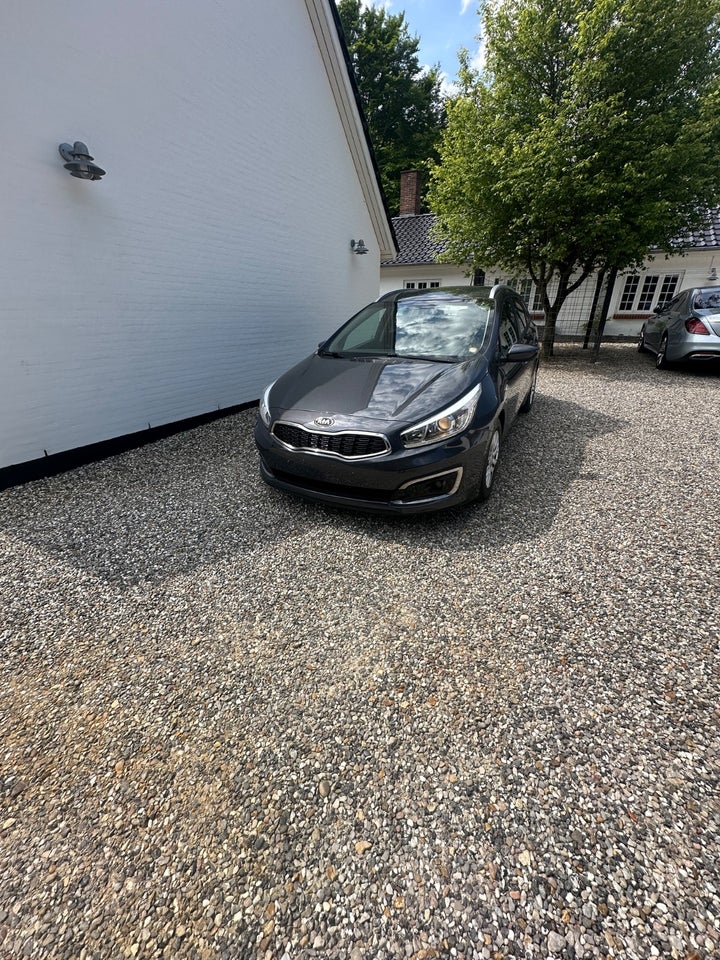 Kia Ceed 1,0 T-GDi Attraction SW 5d