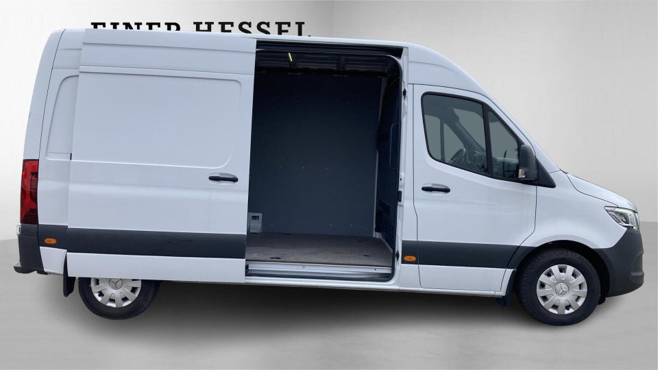 Mercedes Sprinter 215 2,0 CDi A2 Kassevogn aut. FWD