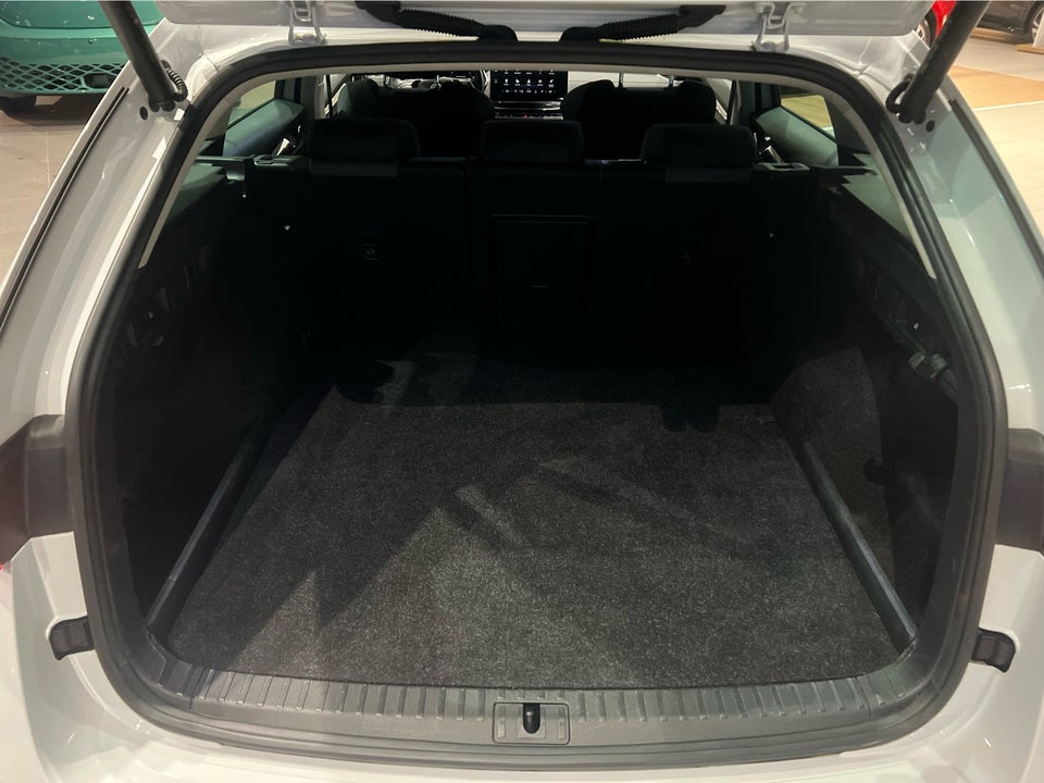 Skoda Octavia 1,4 TSi iV Plus Combi DSG 5d