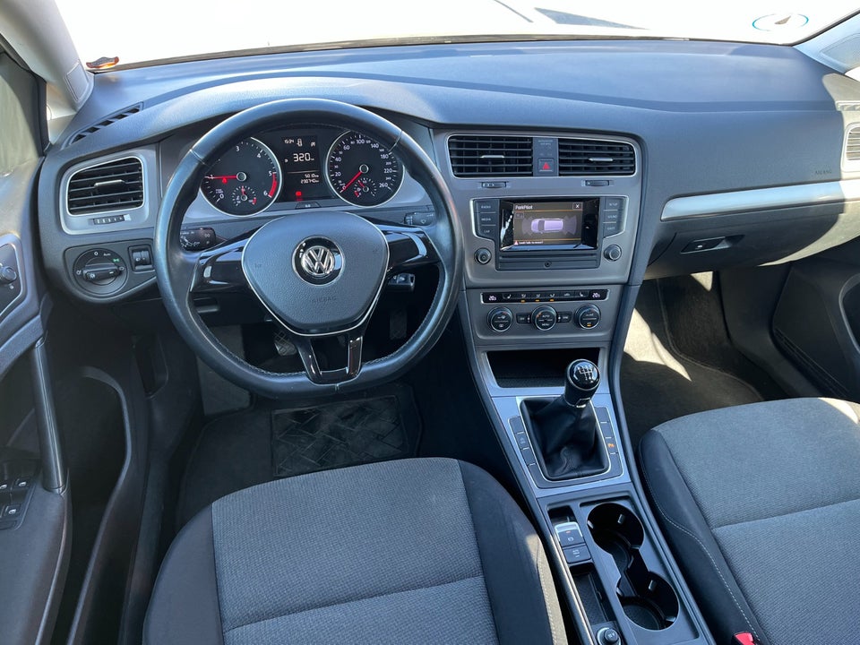 VW Golf VII 1,6 TDi 110 BlueMotion Variant 5d