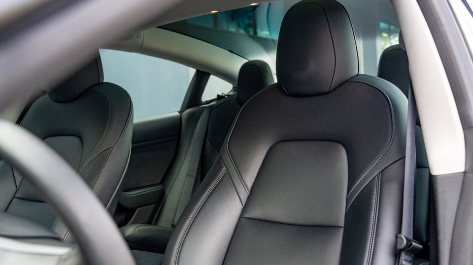 Tesla Model 3 Long Range AWD 4d