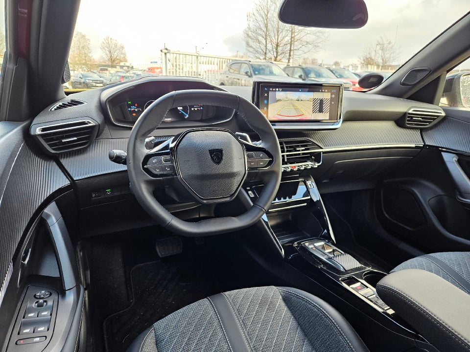 Peugeot 2008 1,2 PureTech 130 Allure EAT8 5d