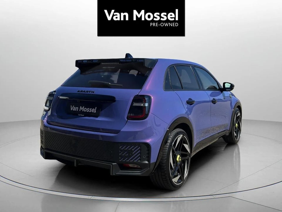 Abarth 600e Scorpionissima 5d