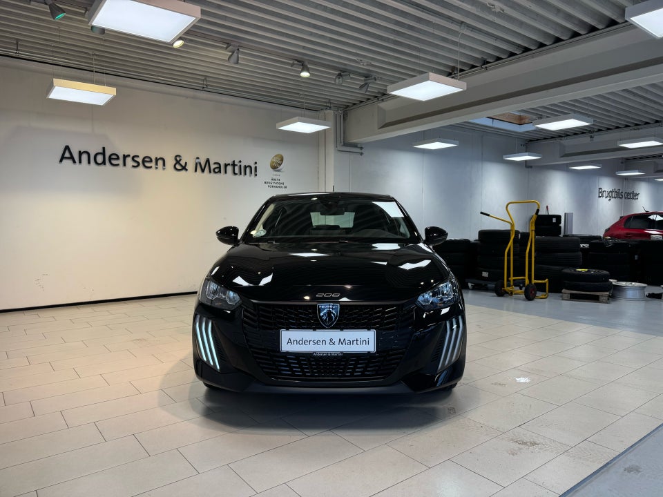 Peugeot e-208 50 Style 5d