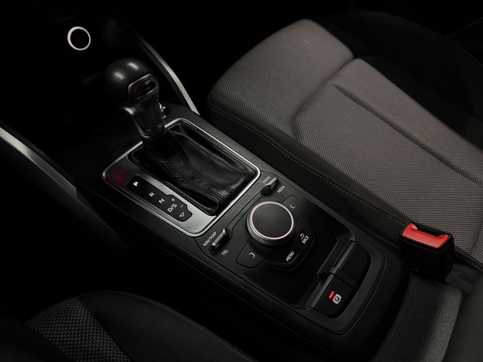 Audi Q2 1,4 TFSi 150 Sport S-tr. 5d