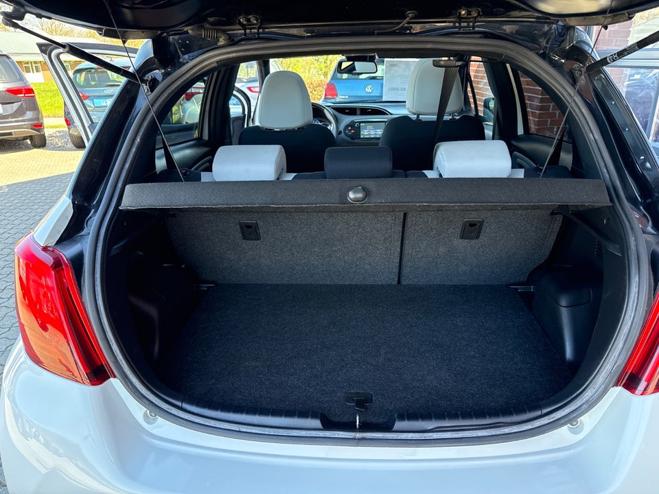 Toyota Yaris 1,5 Hybrid Pure e-CVT 5d