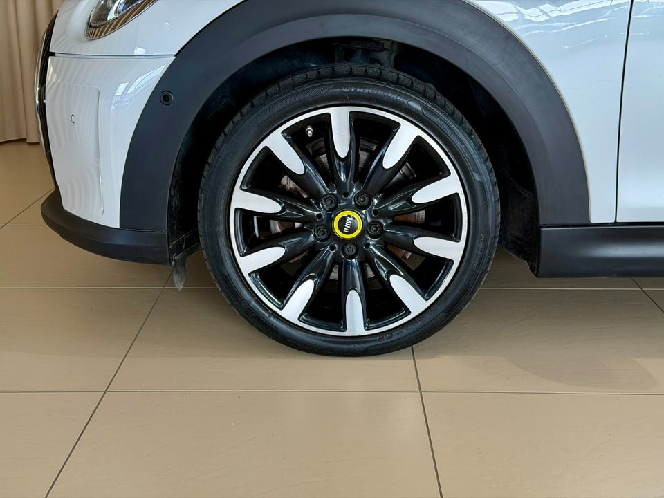 MINI Cooper SE Edition Premium Plus 3d