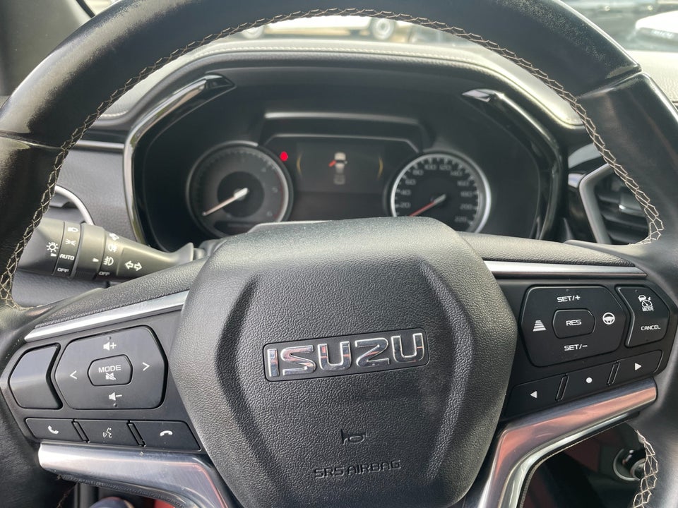 Isuzu D-Max 1,9 TD 163 Ext. Cab Exclusive aut. 4d
