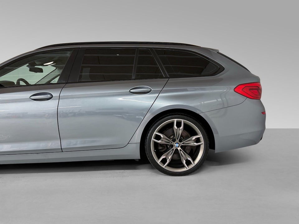 BMW 530d 3,0 Touring M-Sport aut. 5d