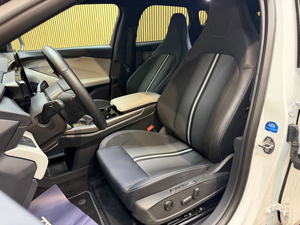 Ford Capri 77 Select Extended Range 5d