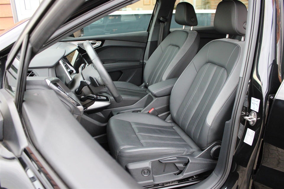 Audi Q4 e-tron 40  5d
