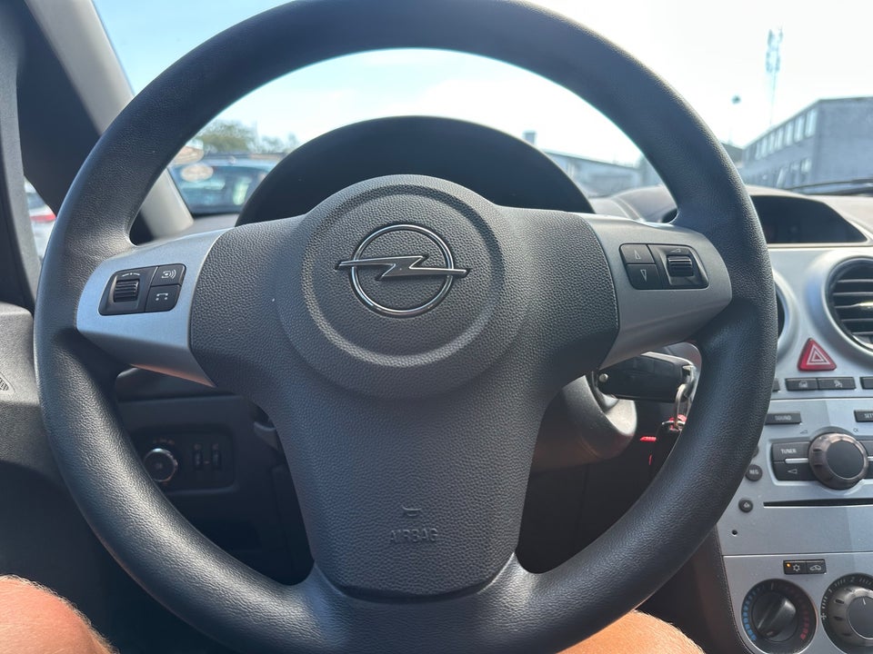 Opel Corsa 1,2 16V Enjoy 5d