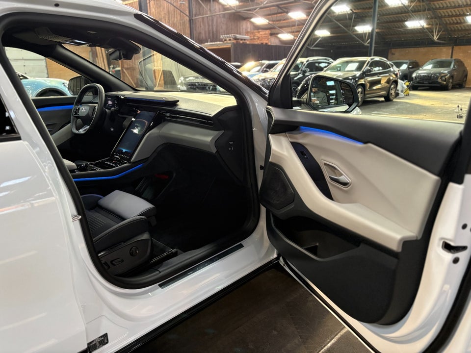 Ford Capri 79 Premium Extended Range AWD 5d