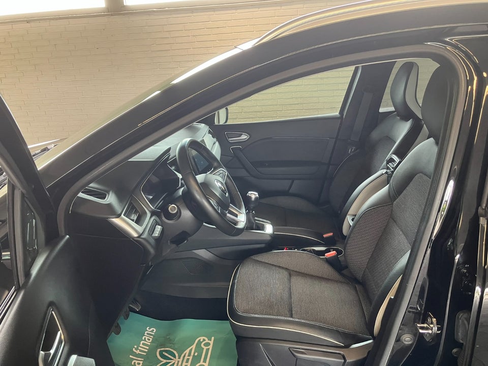 Renault Captur 1,0 TCe 100 Intens 5d