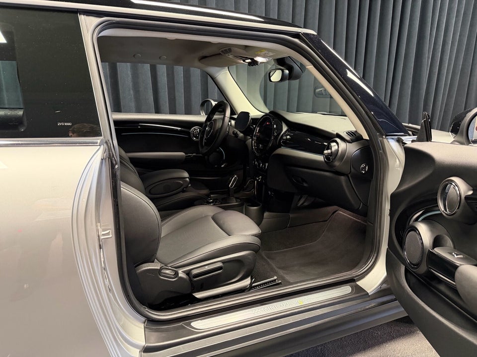 MINI Cooper SE Edition Premium 3d