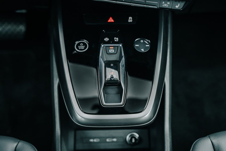 Audi Q4 e-tron 45 quattro 5d