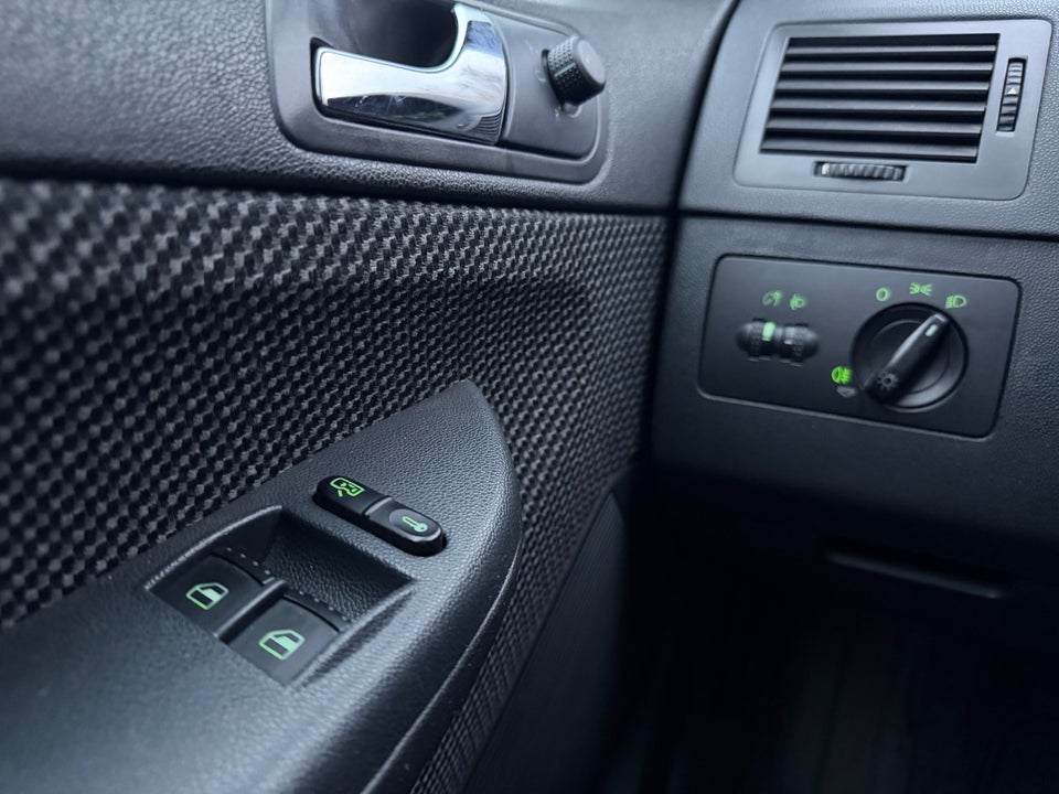 Skoda Fabia 1,4 16V 75 Comfort Combi aut. 5d